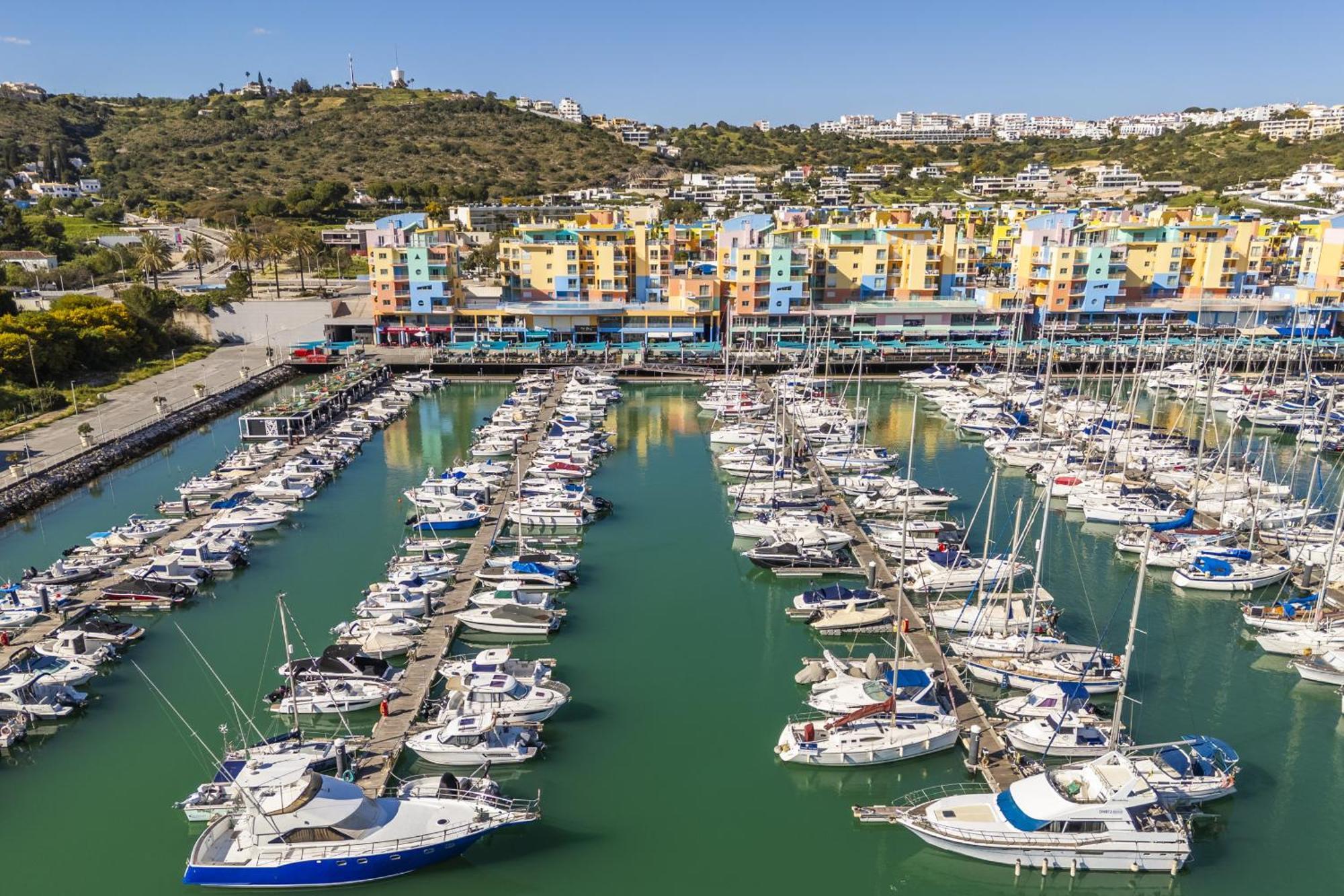 Marina Breeze Apartment With Pool - 900M From The Beach Albufeira Exterior photo