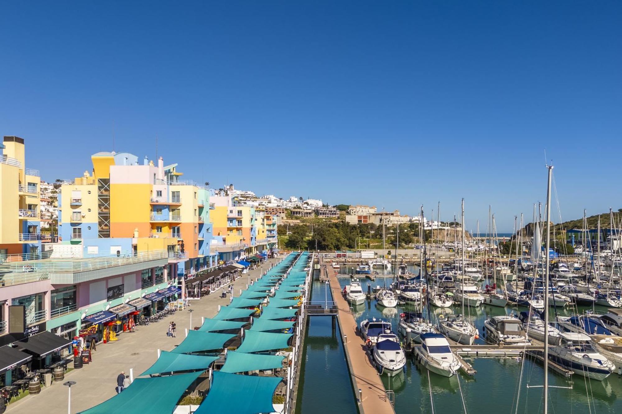 Marina Breeze Apartment With Pool - 900M From The Beach Albufeira Exterior photo