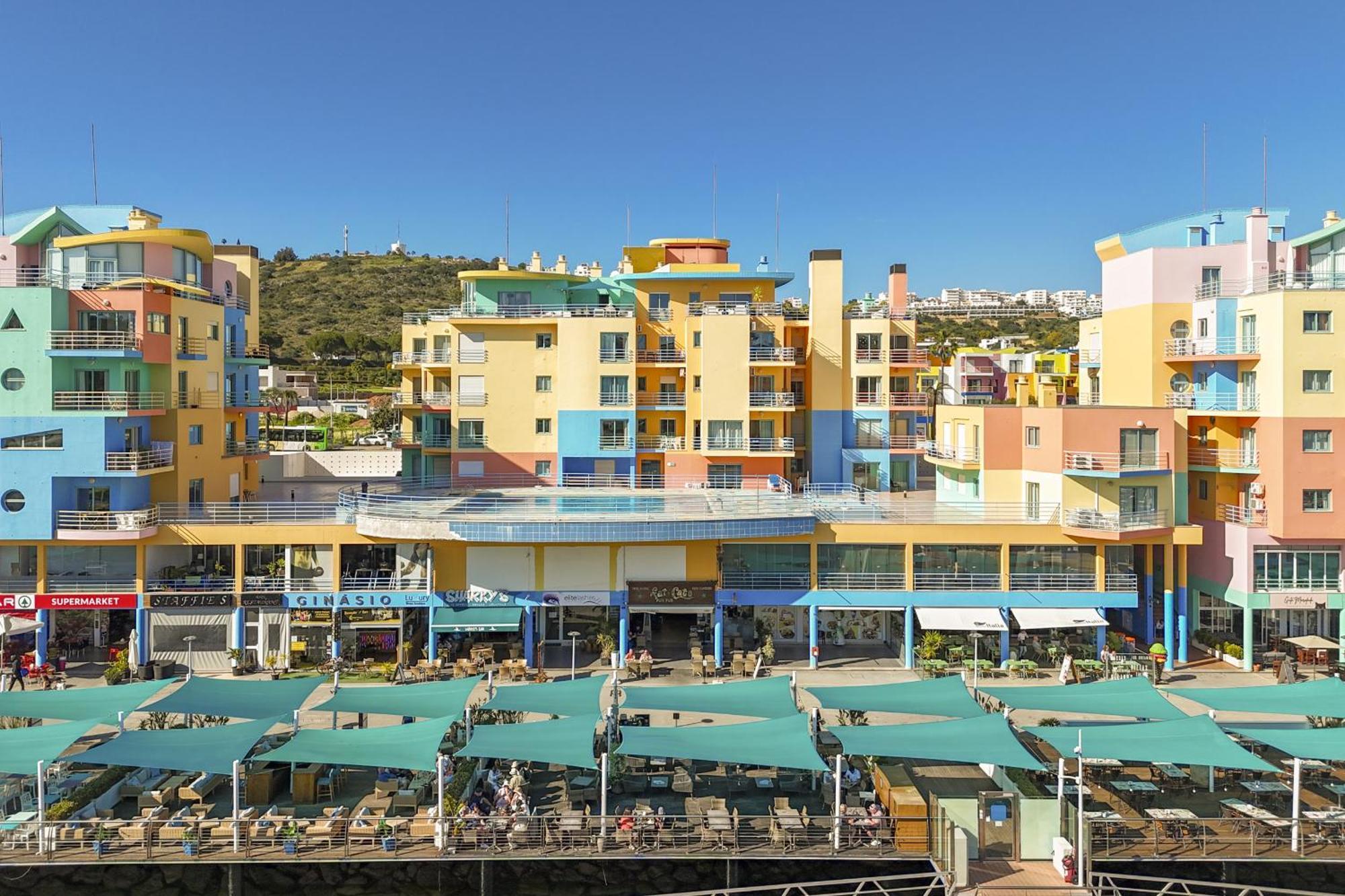 Marina Breeze Apartment With Pool - 900M From The Beach Albufeira Exterior photo
