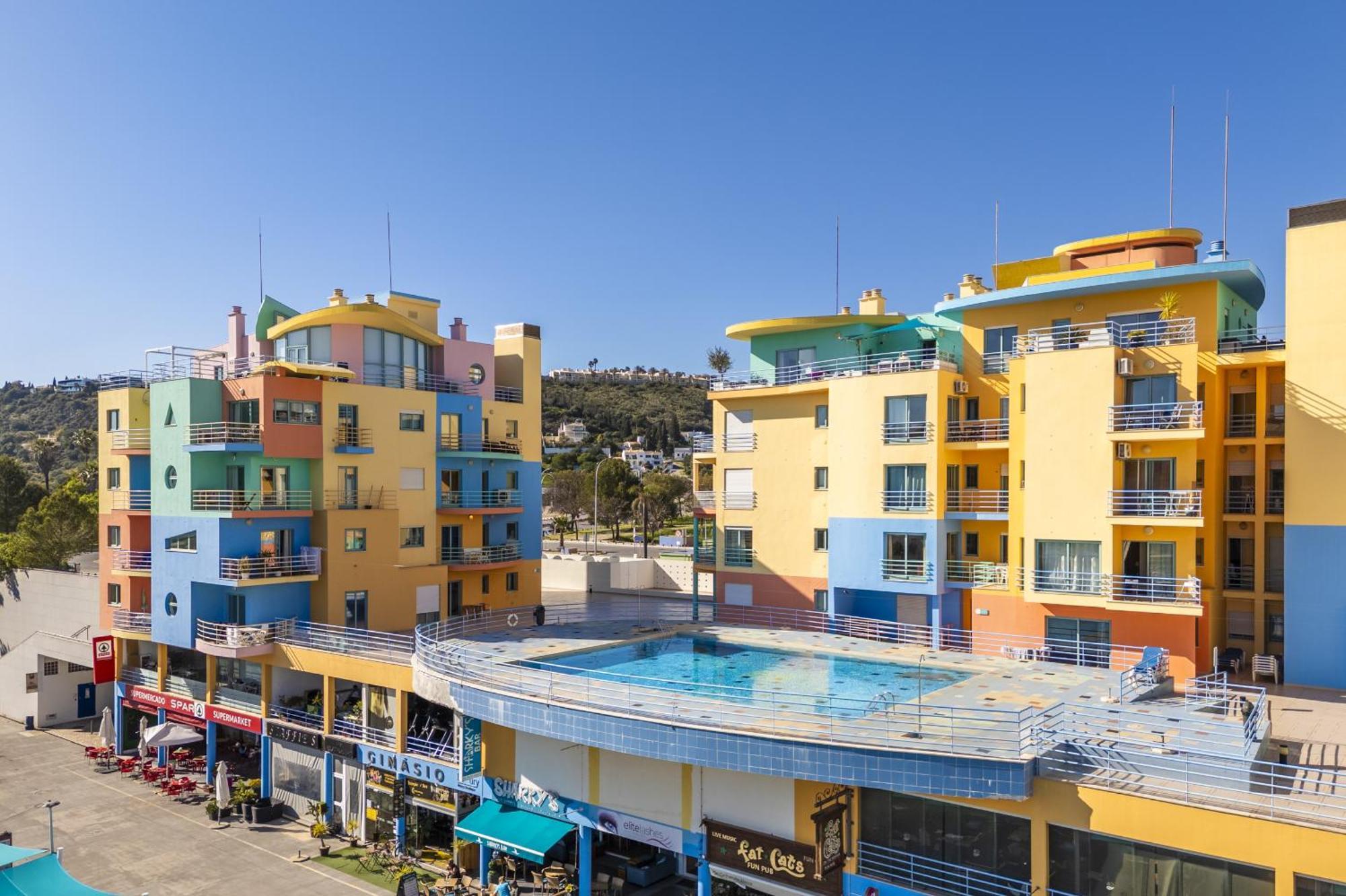 Marina Breeze Apartment With Pool - 900M From The Beach Albufeira Exterior photo