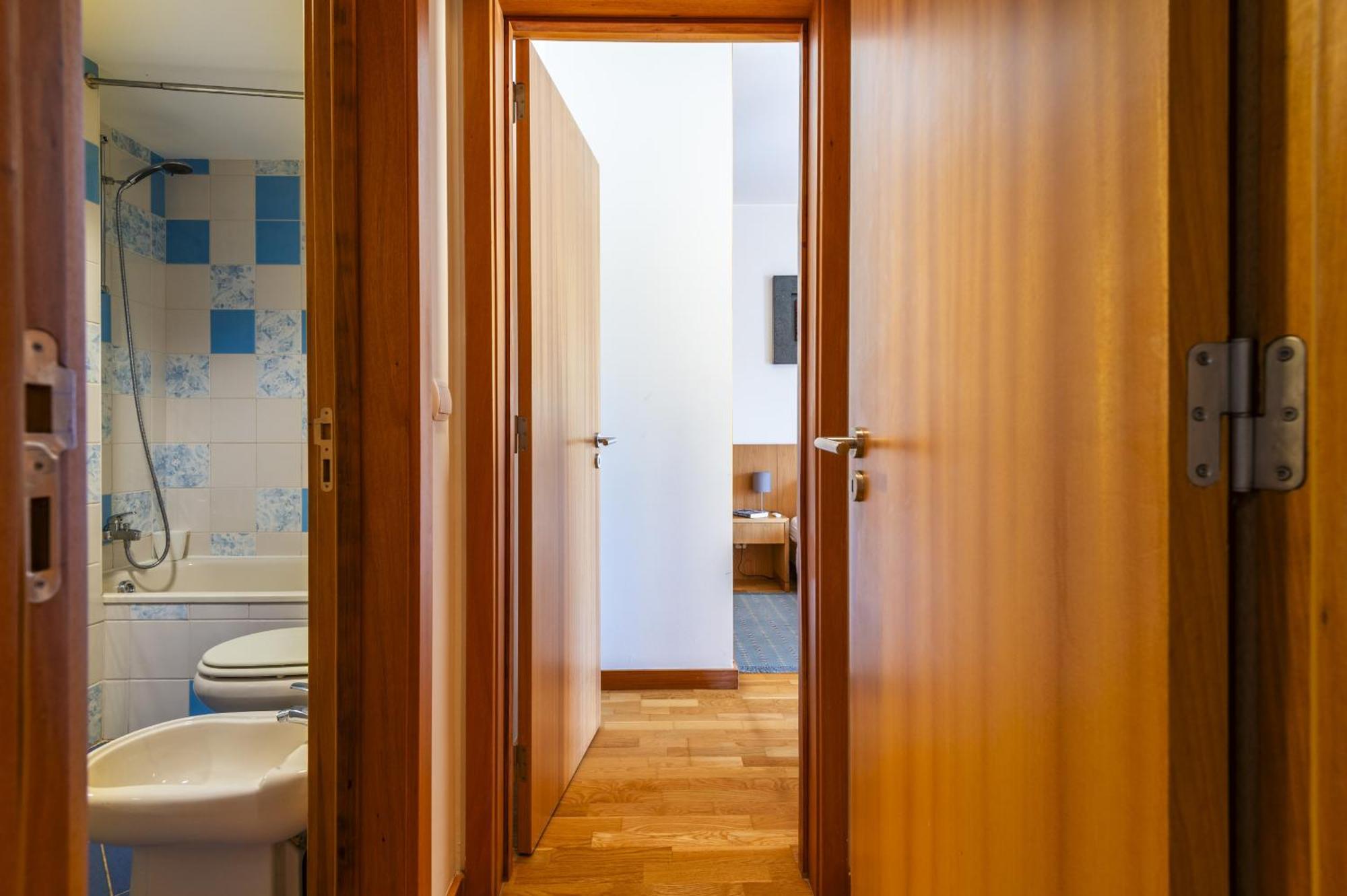 Marina Breeze Apartment With Pool - 900M From The Beach Albufeira Exterior photo